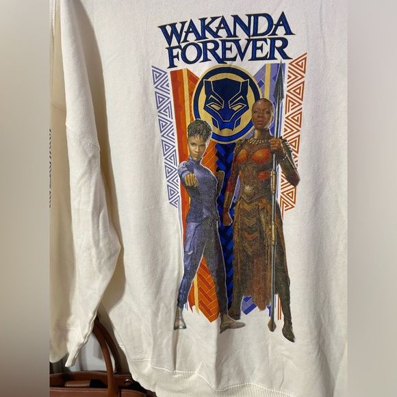 Wakanda Forever SM Oversized Long Sleeve Off White Graphic Sweater crew neck - Picture 2 of 6